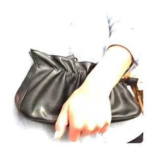 Black clutch