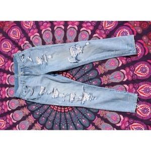 UO High-Rise straight cut BDG jeans w/rips