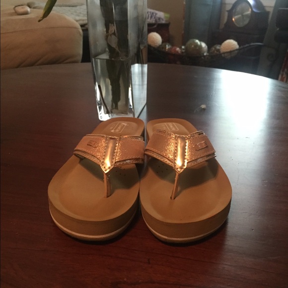 Sandals Coach