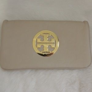 Tory burch clutch