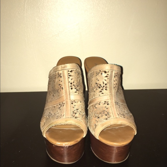 Aldo Shoes - Picture 2 of 3