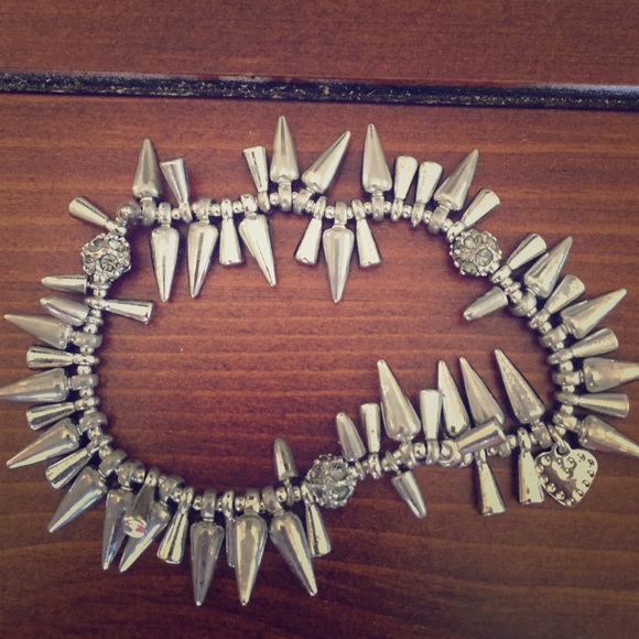 Stella & Dot Renegade cluster bracelet
