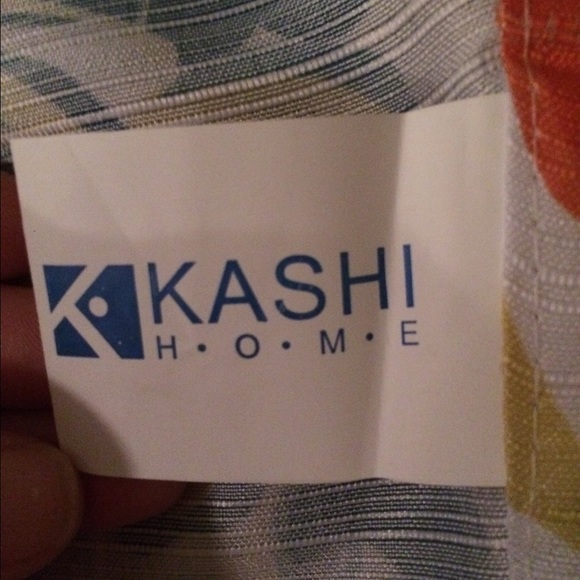 High end Kashi shower curtain - Picture 2 of 3