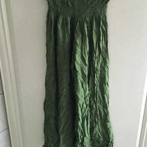 Green stretchy pants