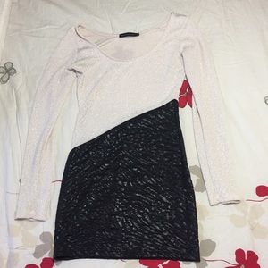 SOLD! 🔘Long Sleeve Dress