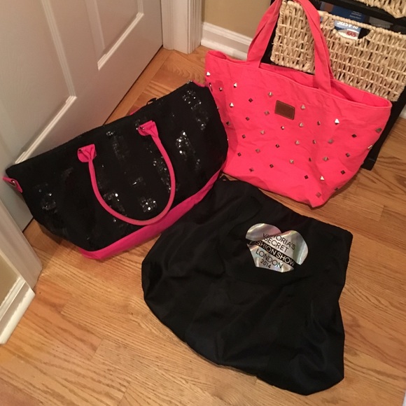 bundle of three Victoria's Secret bags