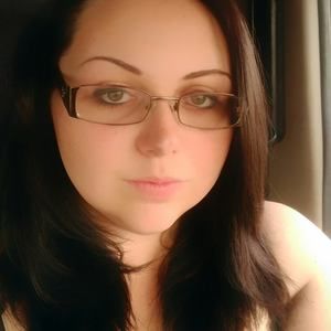 Meet your Posher, Elicia