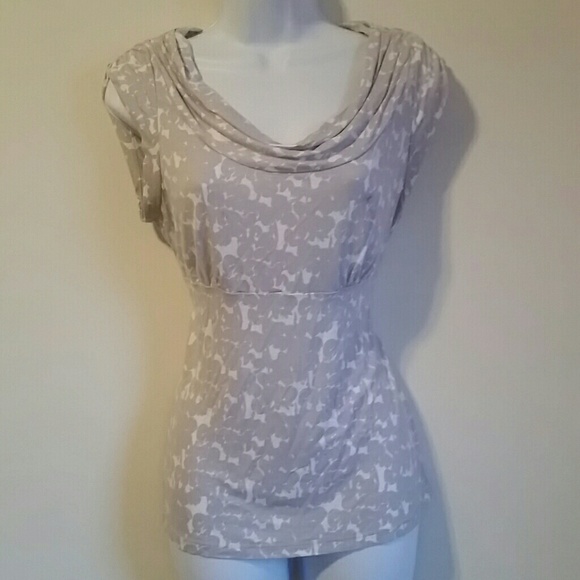 Banana Republic sleeveless shirt