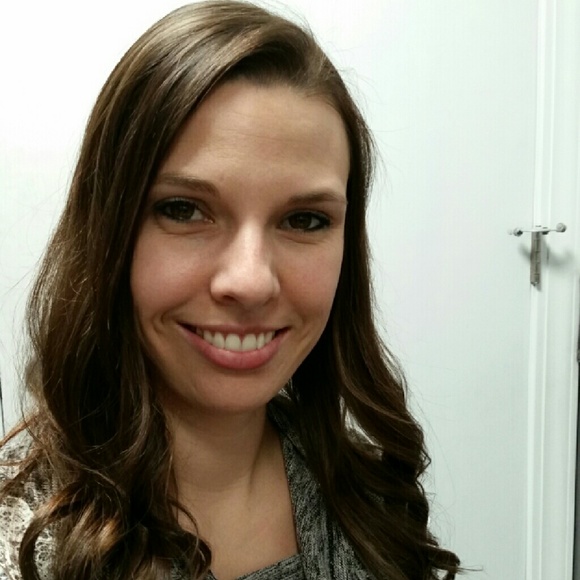 Meet your Posher, Tami - Picture 1 of 1