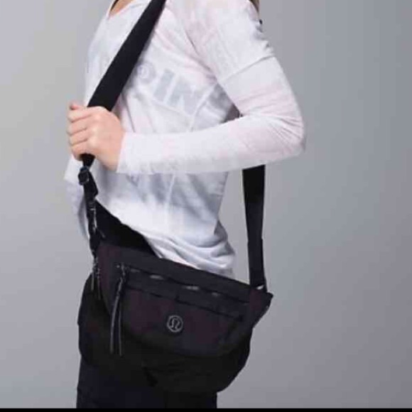 Lululemon Black Festival bag
