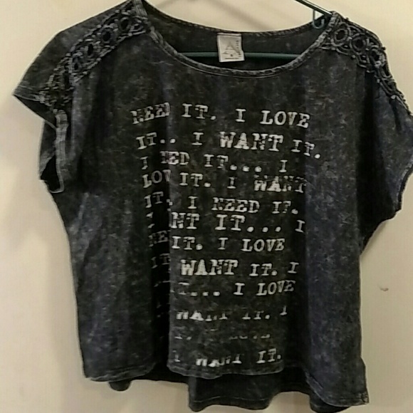 Crop top