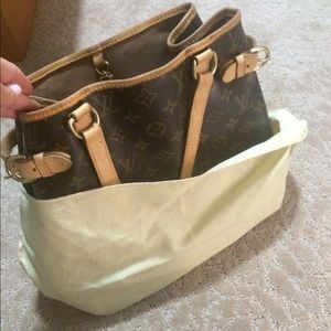 Authentic Louis Vuitton Batignolle shoulder bag