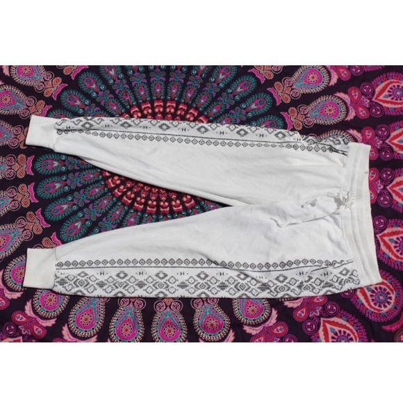 White LA Hearts printed joggers