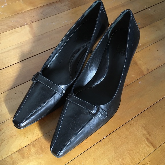 Black Cole Haan 2 inch Pumps