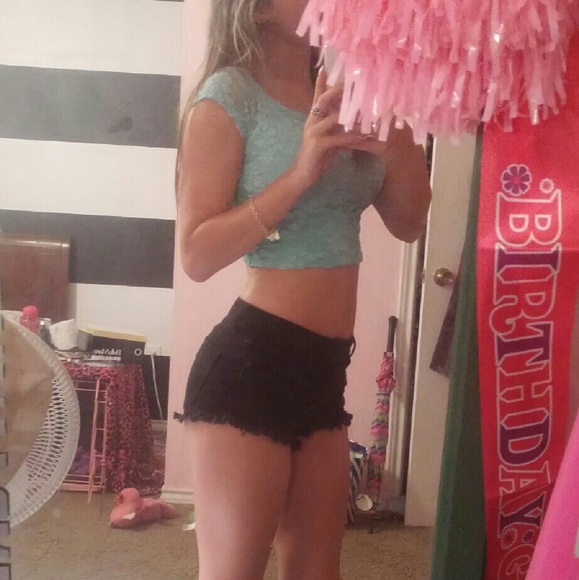 Black Highwaisted shorts