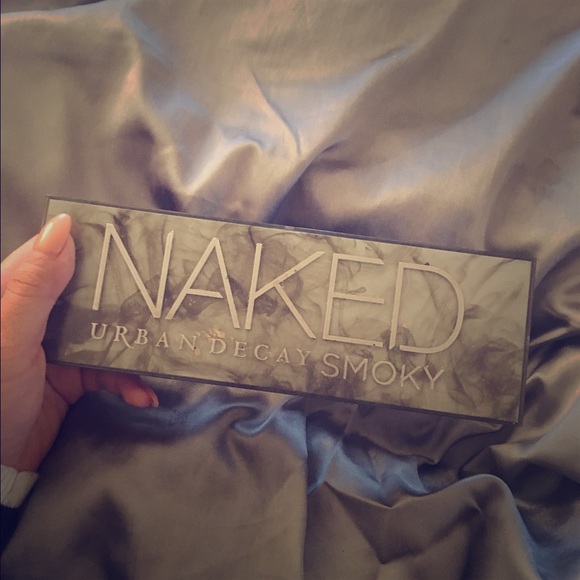 Urban Decay Smokey Naked Palette