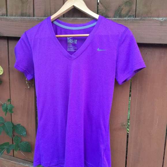 Nike Dri Fit shirt purple Small - Picture 1 of 2