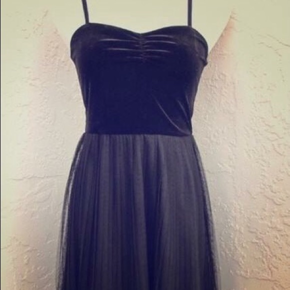 H&M Black Velvet Tulle Dress - Picture 1 of 3