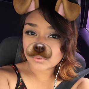 Meet your Posher, Desiree