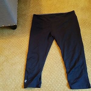 Under Armour capris