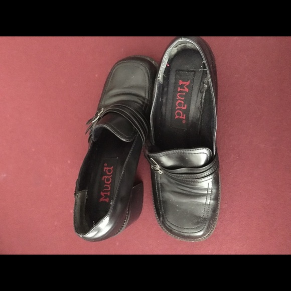 Mudd black dress shoes