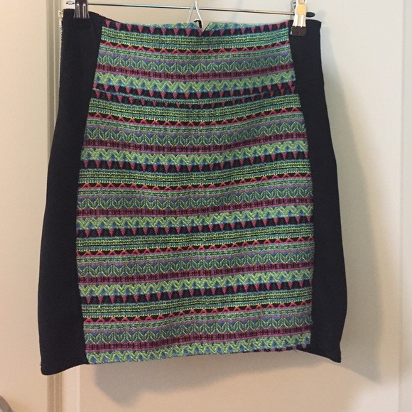 Tribal pencil skirt💚