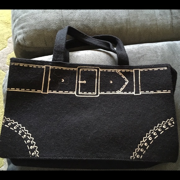 Alain Manoukian black and white wool bag