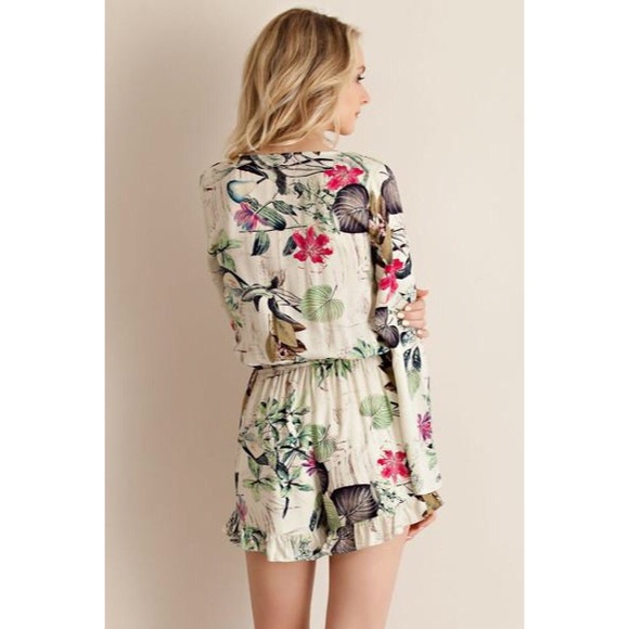 •LAST• Tropical Getaway Fuchsia Romper - Picture 2 of 4