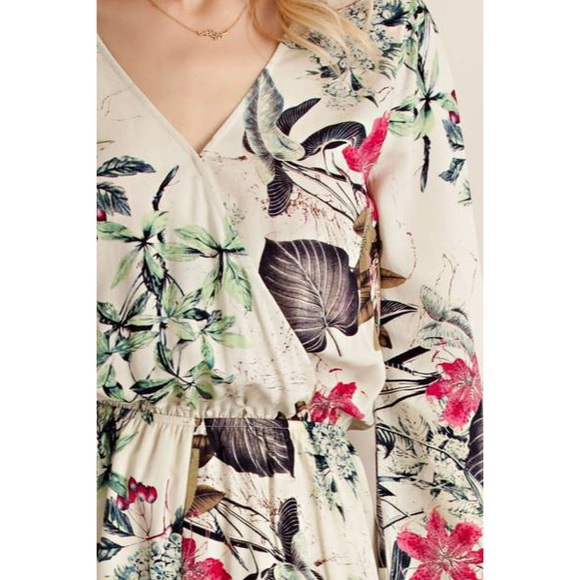 •LAST• Tropical Getaway Fuchsia Romper - Picture 3 of 4