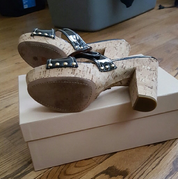 Shoes - Picture 1 of 2
