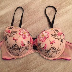 Victoria's Secret Push Up Bra 36 B