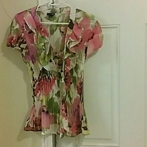 Beautiful, professional, springy blouse