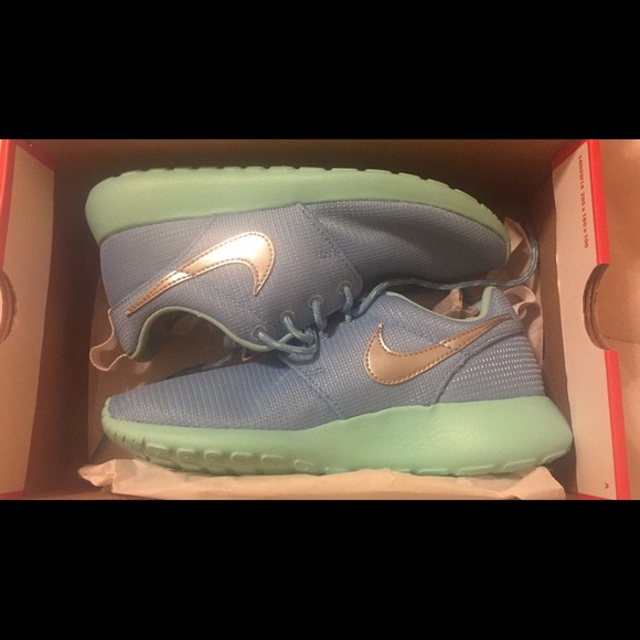 Blue roshes