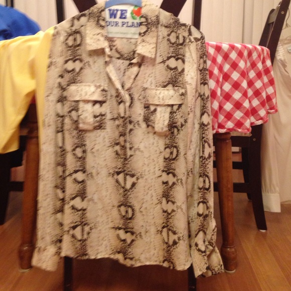 White House Black Market blouse