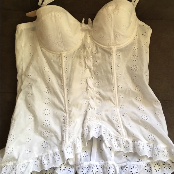 Brand new with tags. Long bustier 34B.
