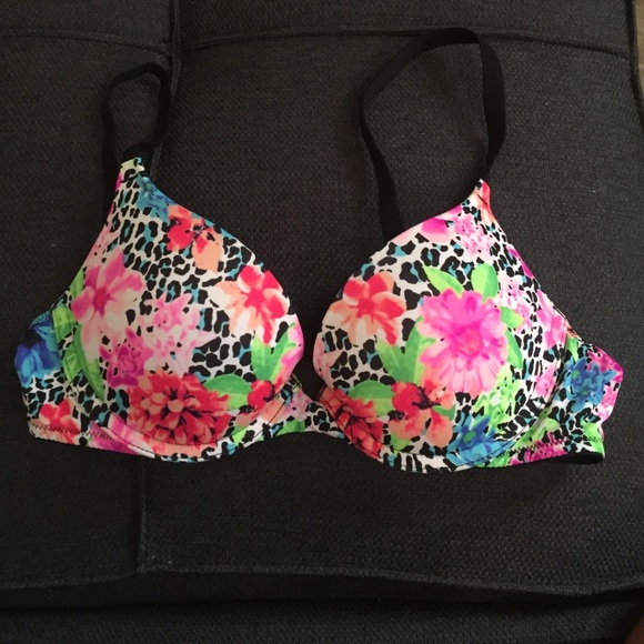 Victoria secret bra size 34A