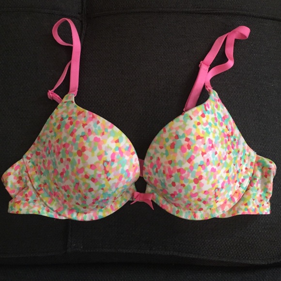 Victoria secret bra size 34A