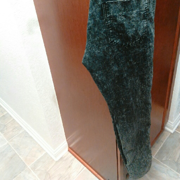 H&M Jeans - Picture 4 of 4