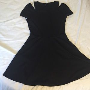 Basic Black Skater Dress 🎀