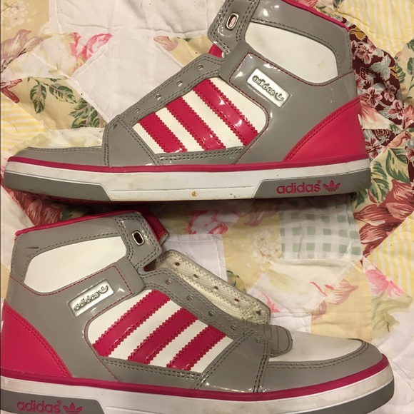 Adidas tennis shoes.