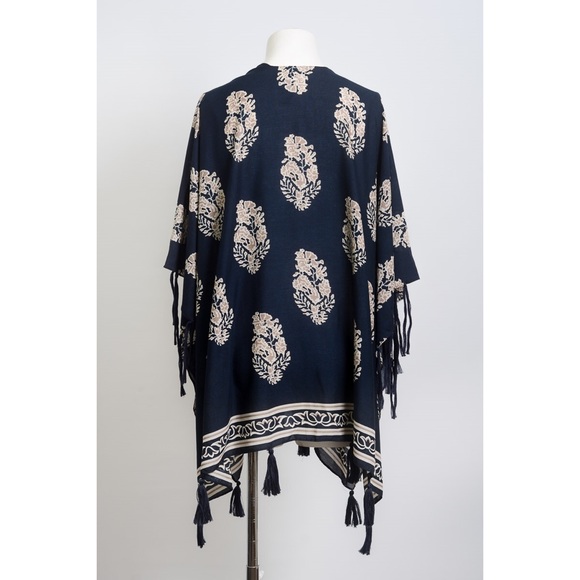 🔹Sold Out🔹Leaf Stamp Tasseled Kimono - Picture 2 of 2