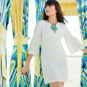 Trina Turk Dresses - Beautiful linen mini Trina Turk Dresses - Beautiful linen mini