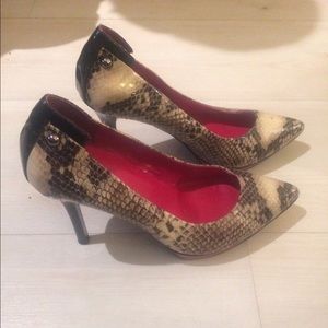 Guess snake skin heels