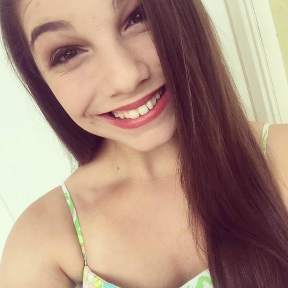 Meet your Posher, Haley - Picture 1 of 1