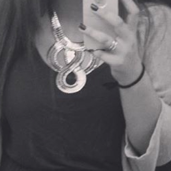 gold statement necklace!