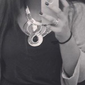 gold statement necklace!