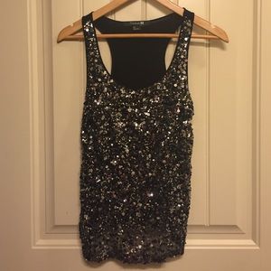 Sequin tank
