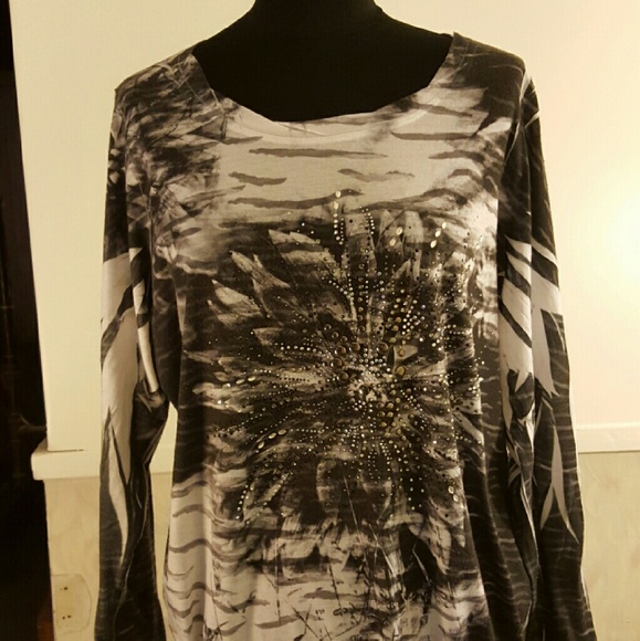 Green and white long sleeve shirt