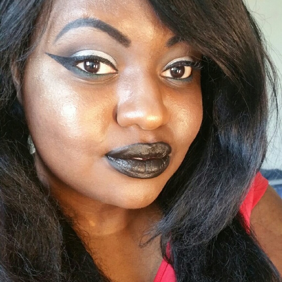 Meet your Posher, Lynnette - Picture 2 of 3