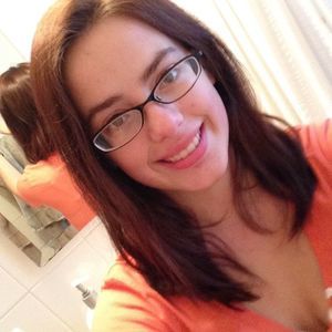 Meet your Posher, Corina